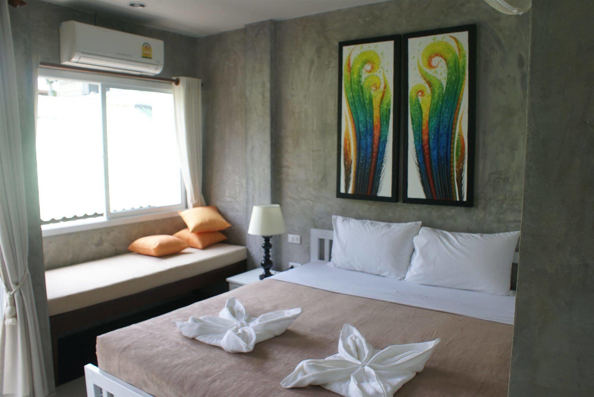 Ban'S Avenue Guesthouse Tau-sziget Kültér fotó