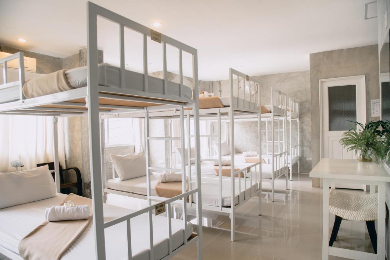 Ban'S Avenue Guesthouse Tau-sziget Kültér fotó